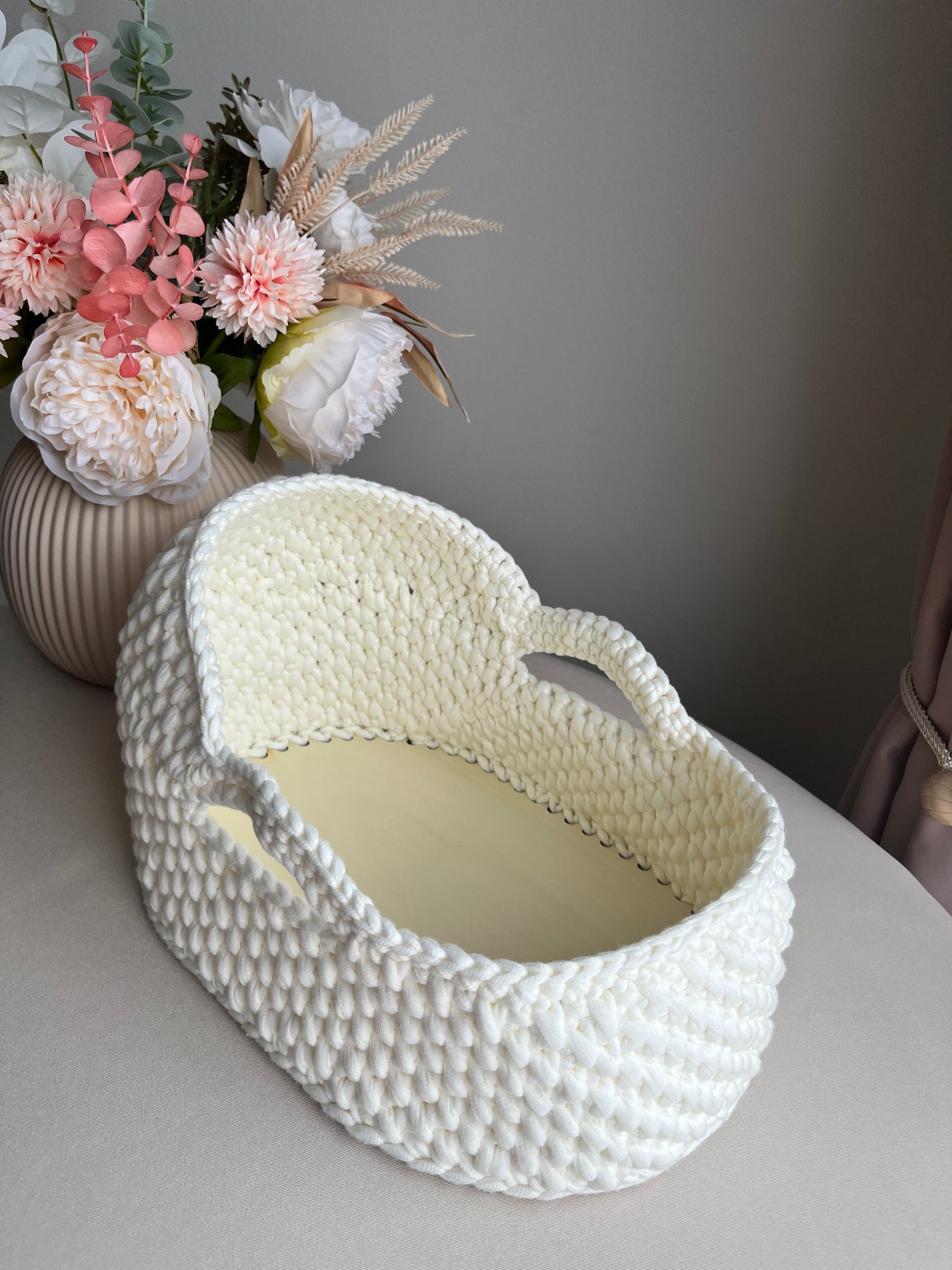Crochet Basket for Dolls/Toys plus accessories (blanket, pillow, sheet)