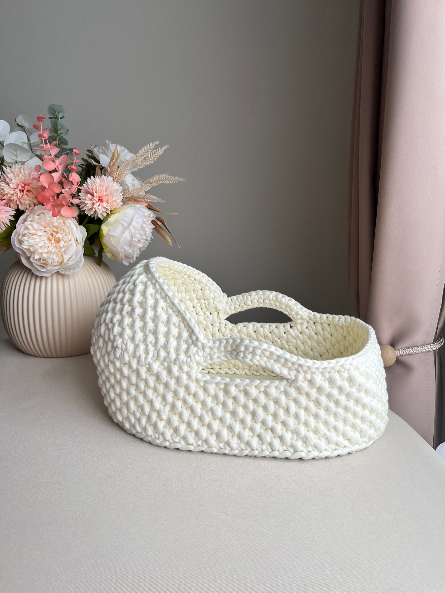 Crochet Basket for Dolls/Toys plus accessories (blanket, pillow, sheet)