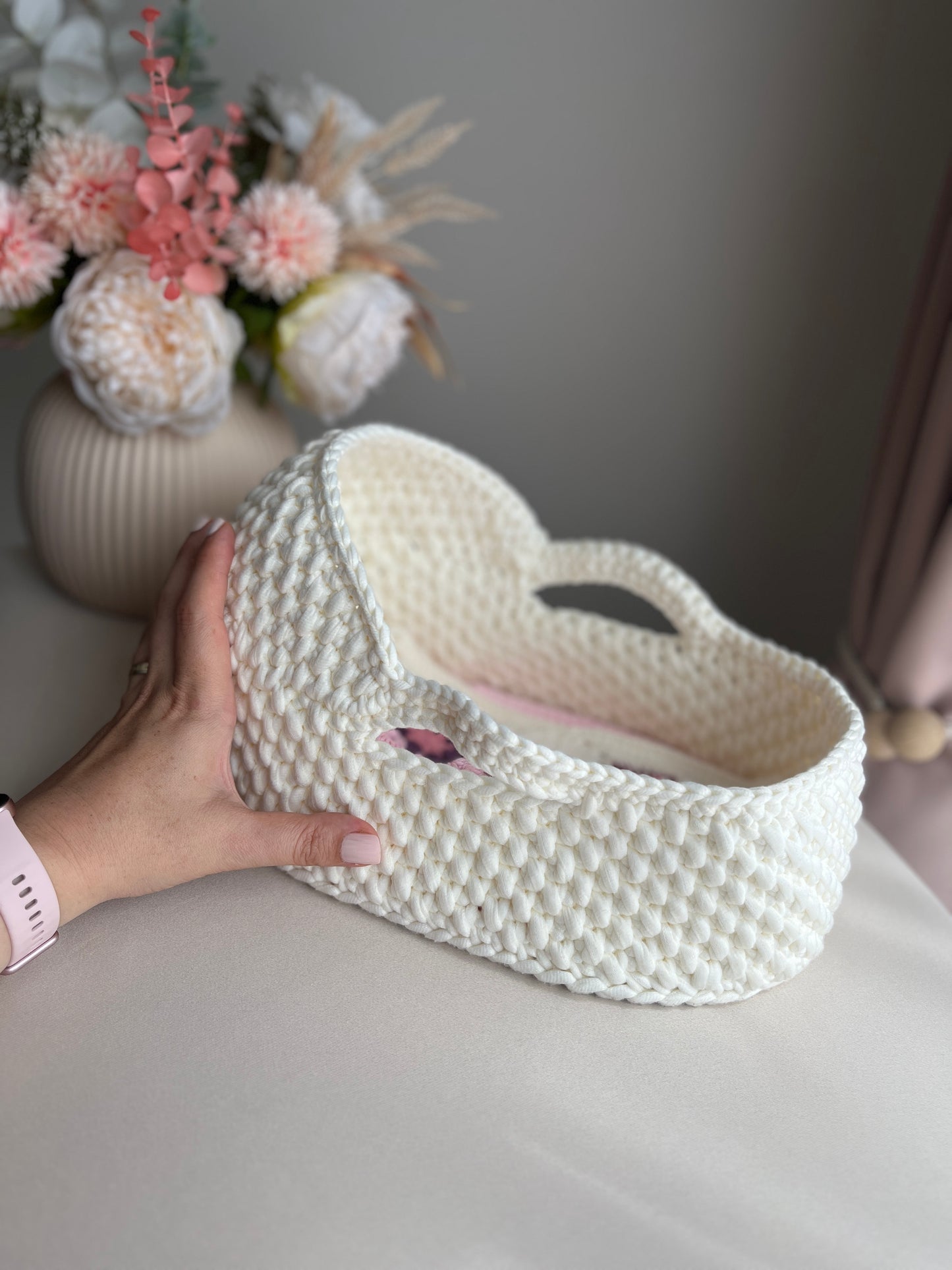 Crochet Basket for Dolls/Toys plus accessories (blanket, pillow, sheet)